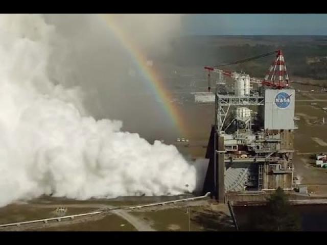 Rocket Rainbow! NASA RS-25 Engine Test Gets Colorful