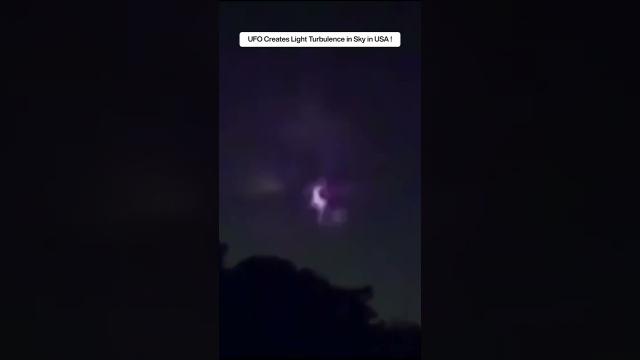 UFO Creates Light Turbulence in Sky in USA ???? #shorts