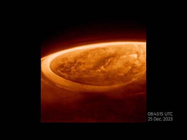 Close-up observations of auroras on Jupiter (December 2023)