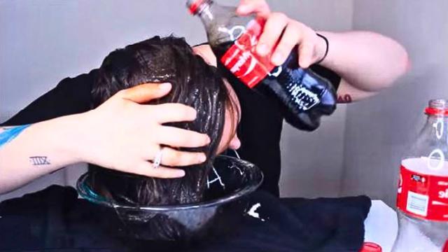 This is Why You Should Wash Your Hair With Cola - Amazing Home Remedie