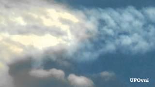 UFO ou plane strange, Aug 14, 2012.mp4