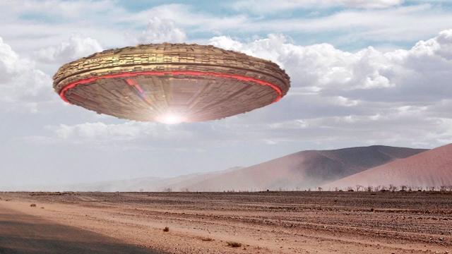 ROTATING UFO Caught On Camera!! Aliens Caught On Tape | UFO Videos