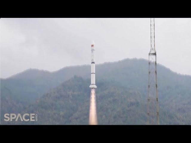 China's Long March 2C rocket launches Geely-01 constellation satellites