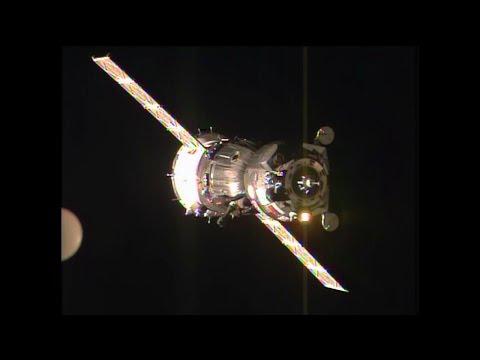 Expedition 42/43 Crew Docks To The Space Station
