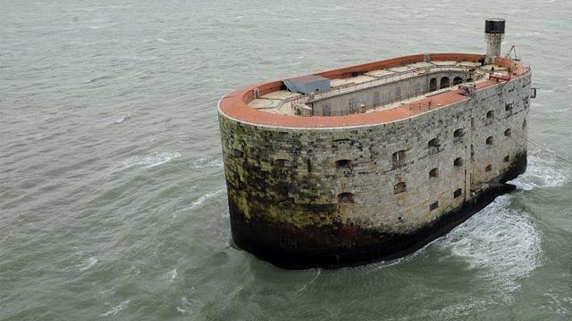 Bizarre Structure Sitting In The Atlantic Ocean Has An Even Stranger History