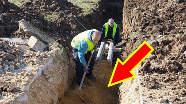 Builders Accidentally Unearthed A Forgotten Time Capsule – But What Was Inside Gave Them Chills…