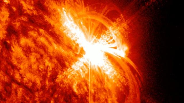 Sun erupts with powerful X2-class flare, NASA spacecraft sees it