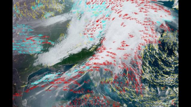 RED ALERT! Jacksonville, North Carolina about to take Direct Hit from Tornado!