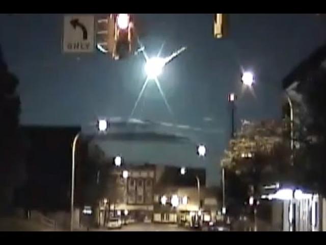 Fireball! Police Cruisers Capture Meteor Streaking Over Northeast U.S. | Video