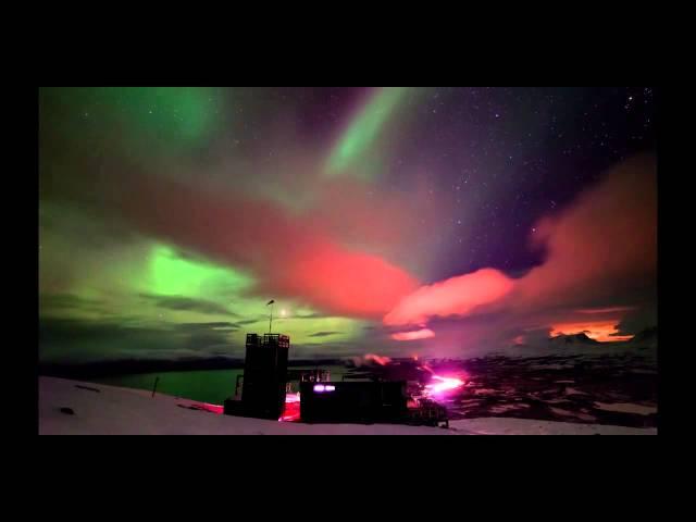 Thanksgiving Auroras 'Dance' For American Skywatchers In Sweden | Video