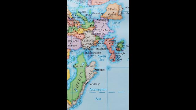 UPSIDE DOWN WORLD MAP #shorts