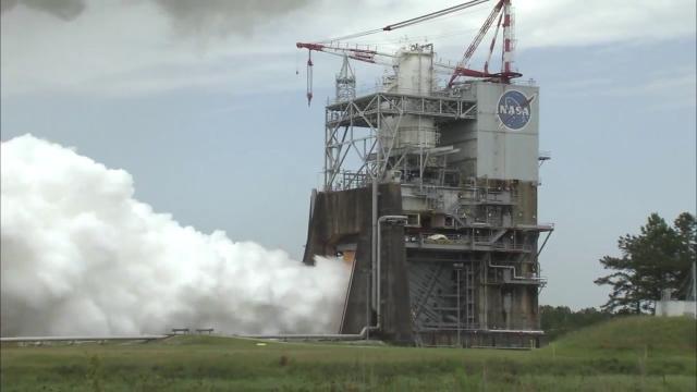 NASA’s Big RS-25 Engine Test Fired Again in Mississippi