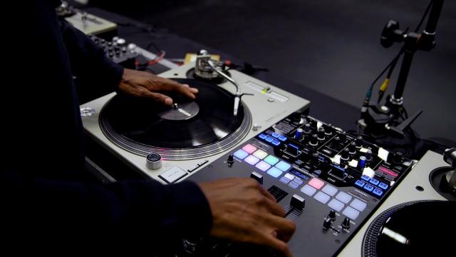 Learn to scratch from a DJ master