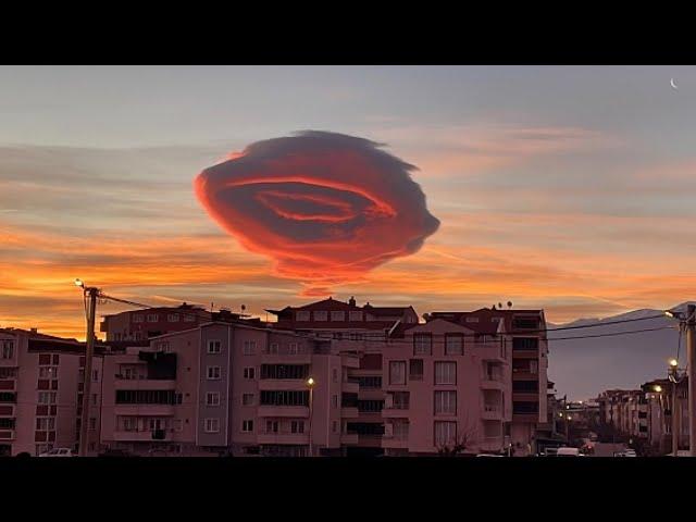 Bizarre weird Clouds or Alien Cloaked Spaceships? Take a look, you decide...