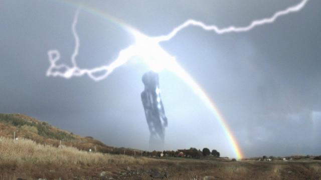 Footage Captured 'UFO Falling from the sky' in somerset strom !