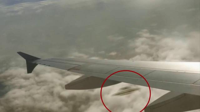 Russian flight passenger reported close encounter with UFO, 5th July 2016| Latest UFO Sightings