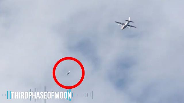 Flying Humanoids!? UFO Sightings On the RISE: Full Length Special!