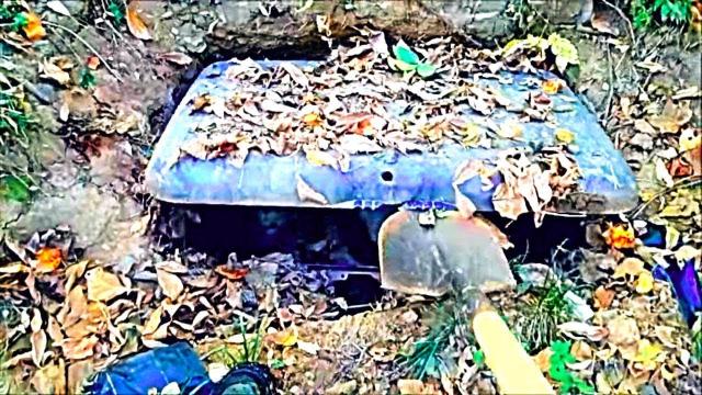 Man Opens Safe Buried In Backyard, Then Police Knock On His Door