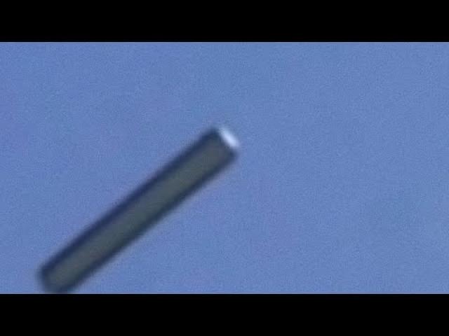 Cylindrical UFO filmed from a Car in USA, Sept 2022 ????