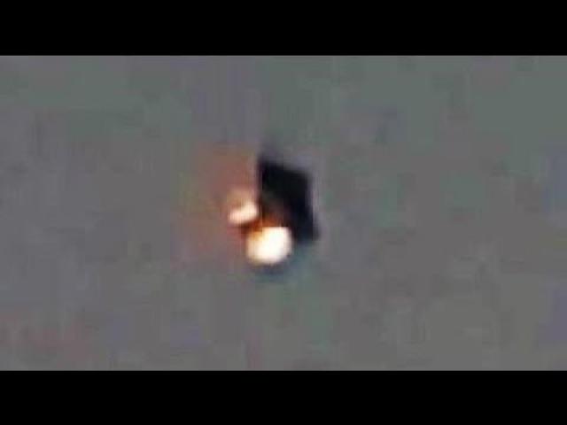 Bell shaped UFO filmed in Oshawa, Ontario