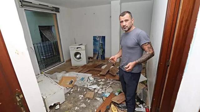 Squatters damage house without knowing that the owner would react like this