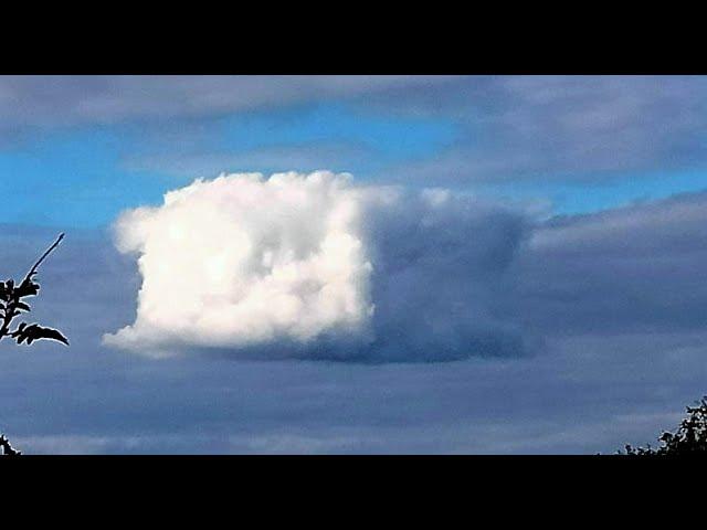 Perfectly Cube Shaped Cloud Filmed in Britain