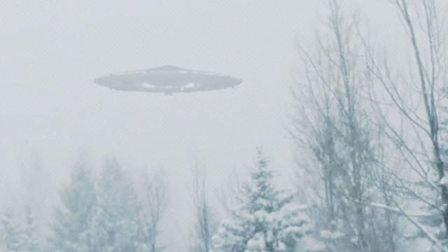 Strange UFO caught on camera in ONTARIO - CANADA !!! Dec 2017