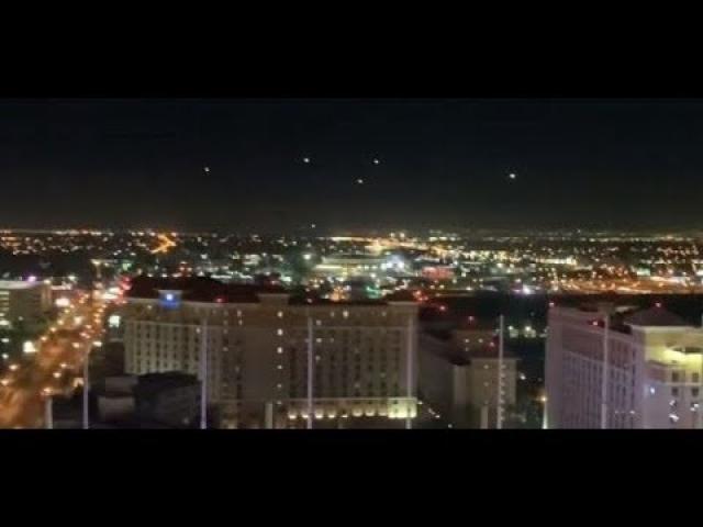 Mystery lights filmed hovering over Las Vegas
