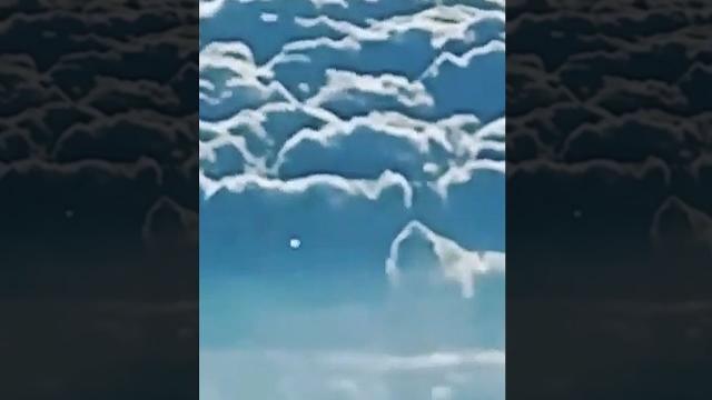 UFO / UAP over the Clouds ! Miami, Florida. June 2021 #shorts ????