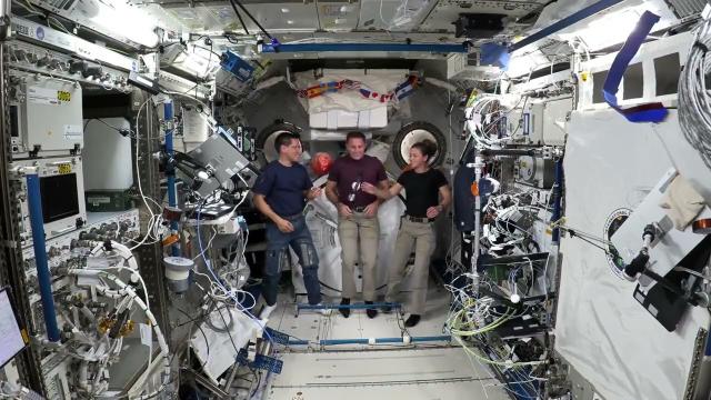 Astronauts wish World Series teams good luck from space